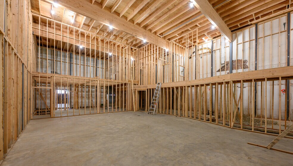 More Photos Of 433 NE 3rd St, Mcminnville Restaurant For Sale