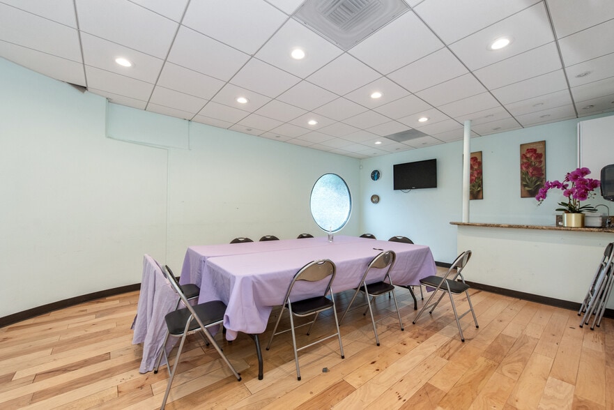 More Photos Of 17500 Red Hill Ave, Irvine Office Residential For Lease
