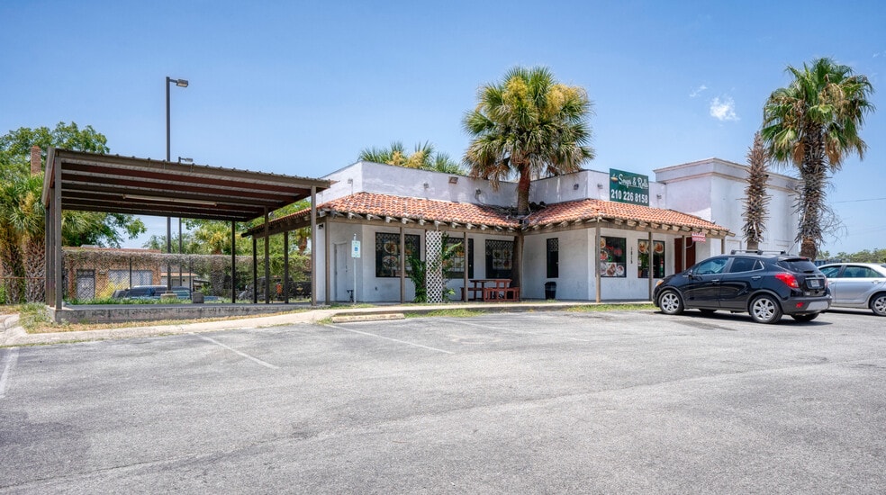 More Photos Of 1815 N New Braunfels Ave, San Antonio Restaurant For Lease