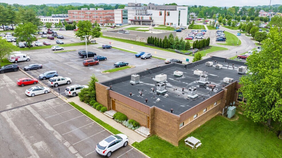 More Photos Of 830 Bethesda Dr, Zanesville Medical For Sale