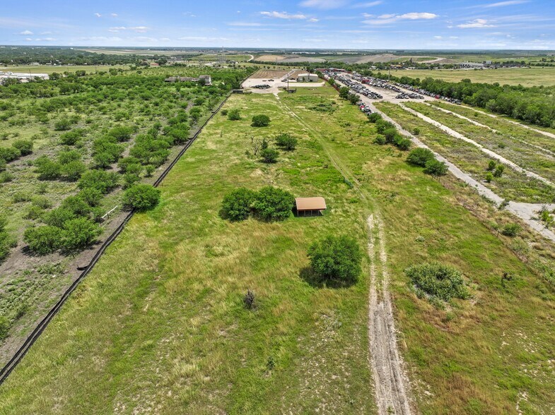 More Photos Of 9605 Fm 812, Austin Warehouse For Lease