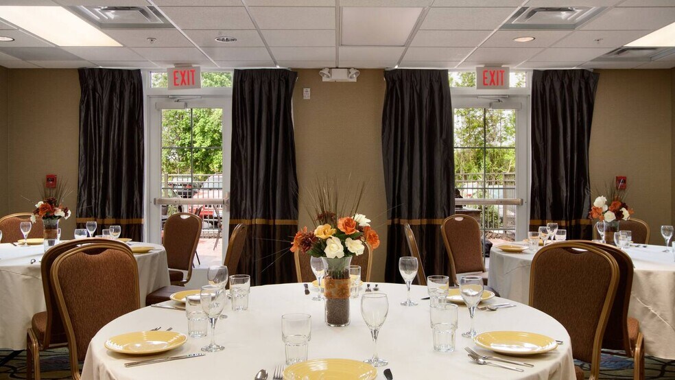 More Photos Of 400 Center Place Dr, Rochester Hotel For Sale