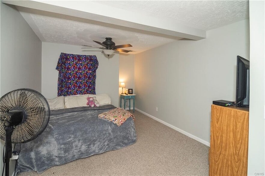 More Photos Of 1409 Milton Ave, Solvay Storefront For Sale