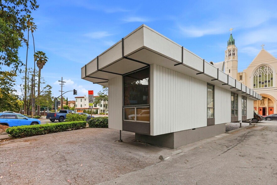 More Photos Of 90 El Camino Real, Burlingame Office For Sale