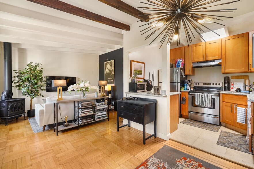 More Photos Of 15 San Rafael Ave, San Anselmo Apartments For Sale