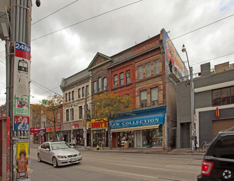 More Photos Of 388-390 Queen St W, Toronto Storefront Retail Residential For Lease