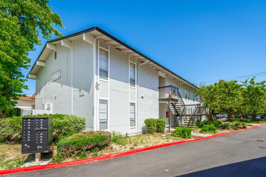 More Photos Of 1925 Grande Cir, Fairfield Apartments For Sale