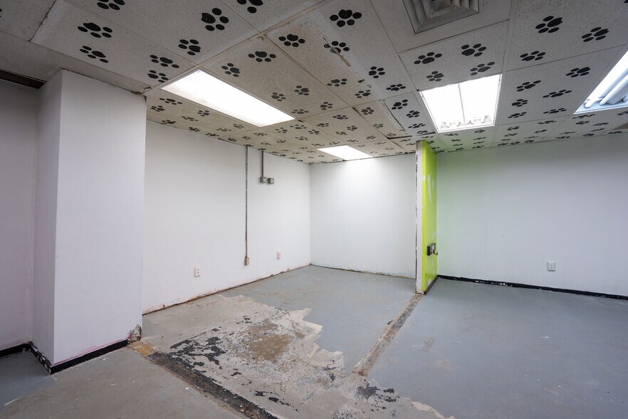 More Photos Of 5767 PA-981 Hwy, Latrobe Medical For Sale