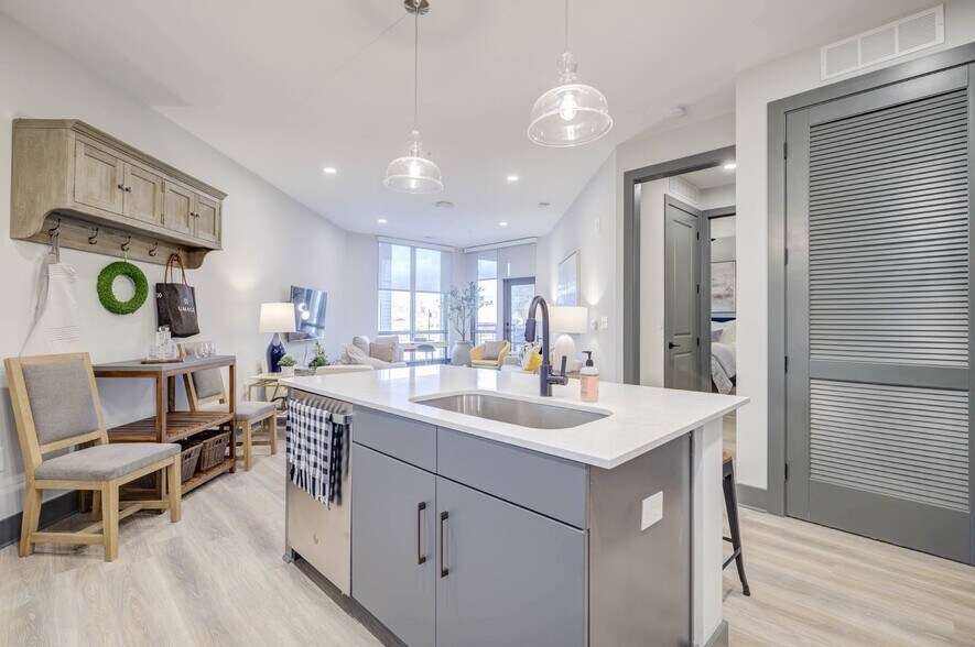 More Photos Of 352 S Walker St, Cary Apartments For Lease