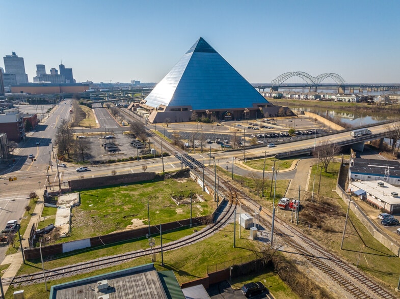 More Photos Of 463 N Front St, Memphis Land For Sale