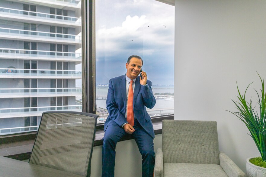 More Photos Of 2 S Biscayne Blvd, Miami Coworking Space
