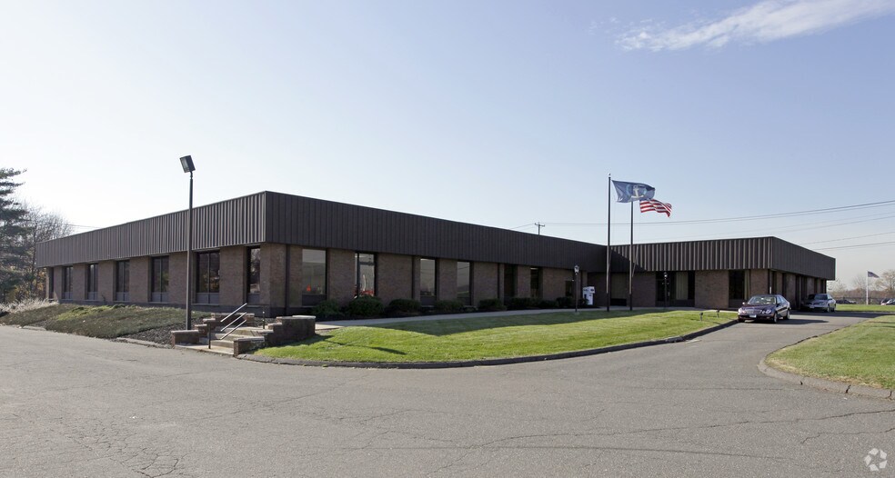More Photos Of 1 Corporate Dr, Windsor Locks Office For Sale