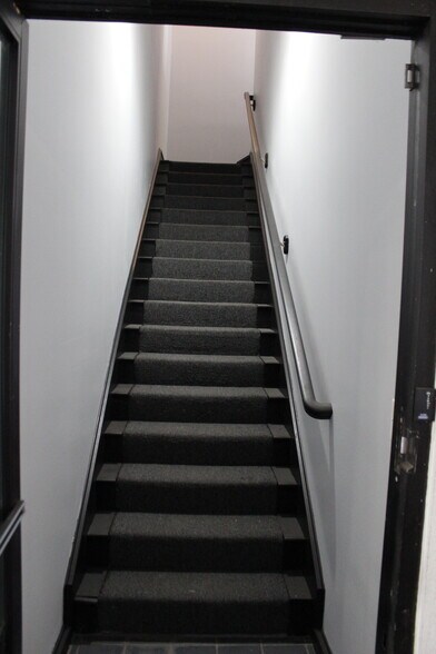 More Photos Of 925 Wilshire Blvd, Santa Monica Unknown For Lease