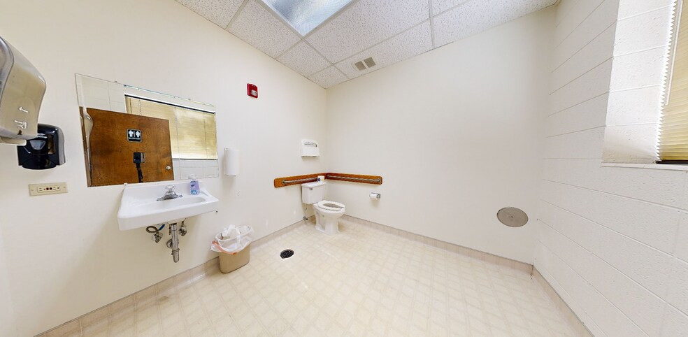 More Photos Of 940 E Lincoln Rd, Idaho Falls Office For Lease