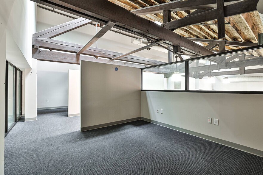 More Photos Of 1420 Sycamore St, Cincinnati Office For Sale