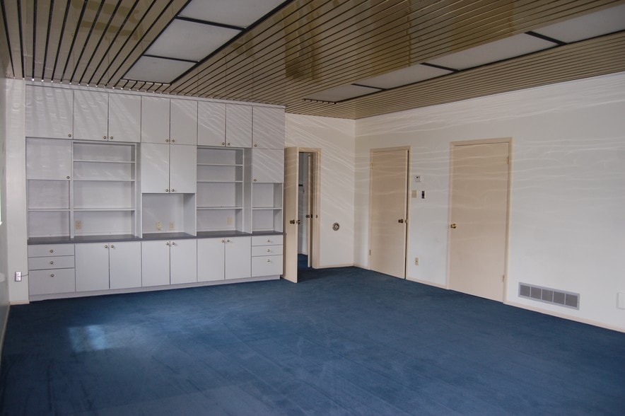 More Photos Of 201 Luray Dr, Wintersville Office For Lease