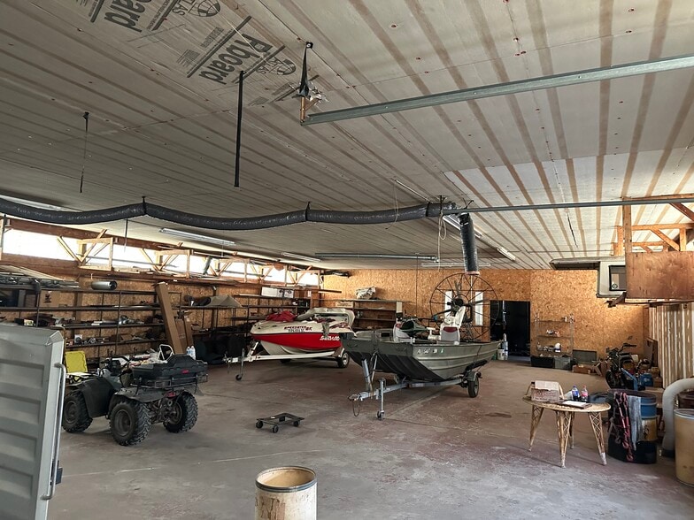 More Photos Of 18 Brenneman Cir, Mechanicsburg Industrial For Lease