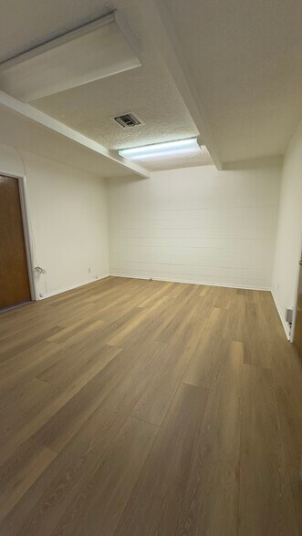 More Photos Of 345 W Foothill Blvd, Glendora Storefront Retail Office For Lease