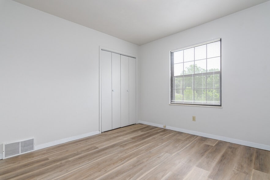 More Photos Of , Jefferson City Multifamily For Sale