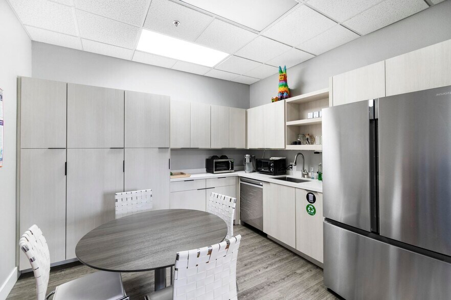 More Photos Of 3037 E Warm Springs Rd, Las Vegas Medical For Sale