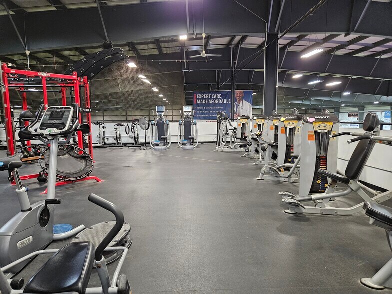 More Photos Of 142 State Route 111, Hampstead Freestanding For Sale