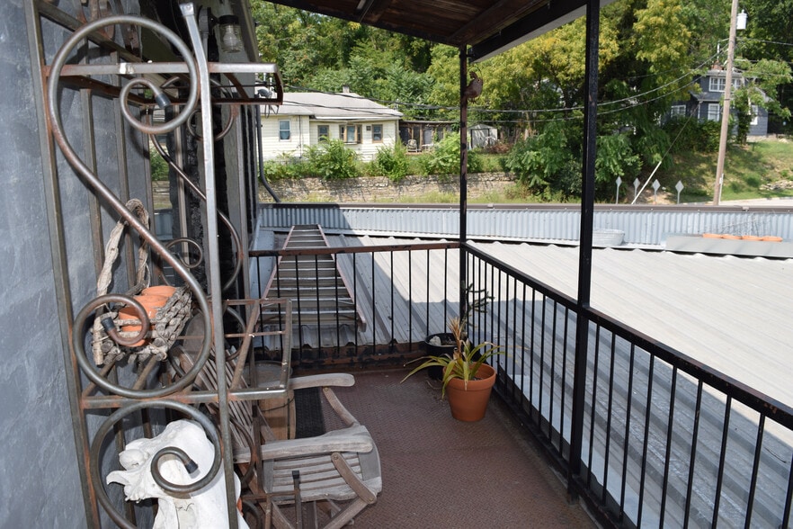 More Photos Of 1730 W 39th Ave, Kansas City Light Distribution For Sale