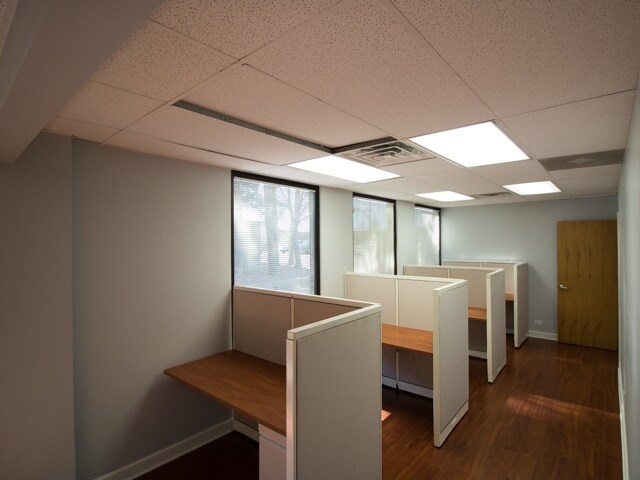 More Photos Of 4260 Westbrook Dr, Aurora Loft Creative Space For Lease