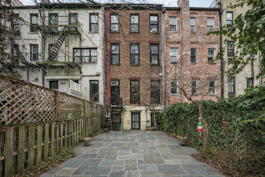 More Photos Of 347 E 19th St, New York Apartments For Sale