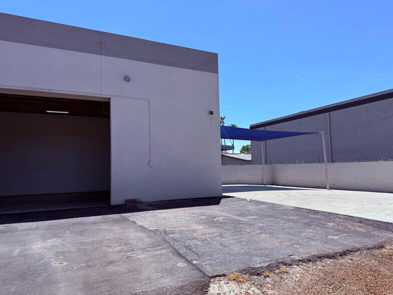 More Photos Of 512 W 2nd Ave, Mesa Warehouse For Sale