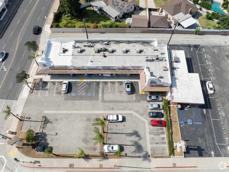 More Photos Of 468-480 E San Bernardino Rd, Covina Freestanding For Lease