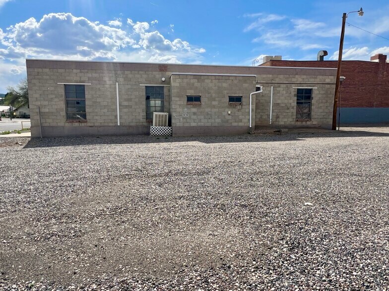 More Photos Of 524 Warren St, Thermopolis Industrial For Sale