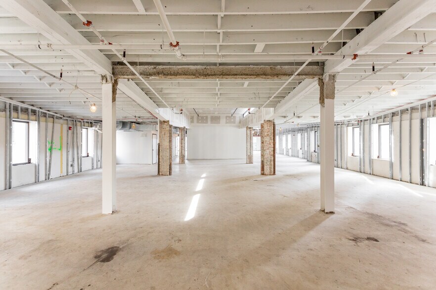 More Photos Of 220 W Congress St, Detroit Office For Lease