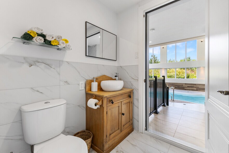 More Photos Of 57 Rue Allan, Brownsburg-chatham Apartments For Sale