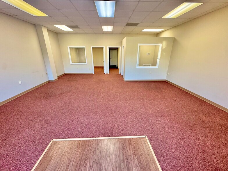 More Photos Of 3600 S Oates St, Dothan General Retail For Lease