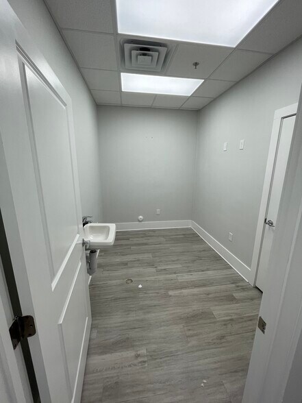 More Photos Of 3529 Adirondack Way, Wilmington Apartments For Lease