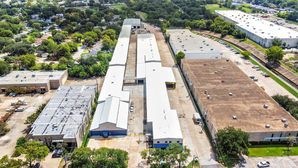 More Photos Of 3526-3530 Lang Rd, Houston Unknown For Lease