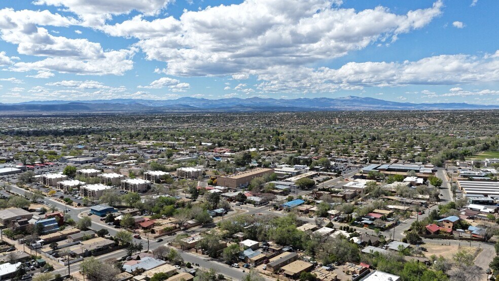 More Photos Of 1607 5th St, Santa Fe Apartments For Sale