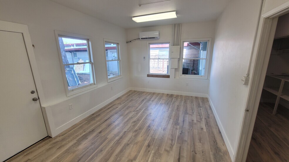 More Photos Of 3177 Guerneville Rd, Santa Rosa Office For Lease