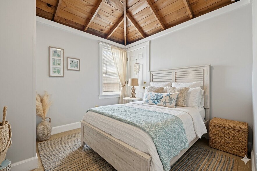 More Photos Of 14 Vermont St, Salisbury Multifamily For Sale