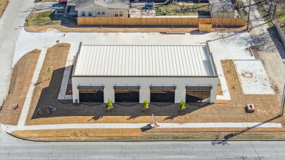 More Photos Of 527 El Paso st, Broken Arrow Office For Lease