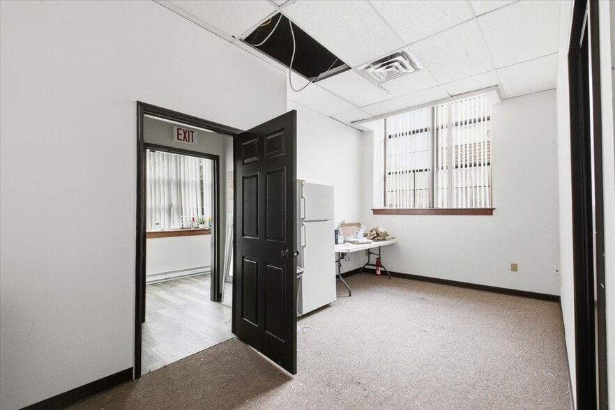 More Photos Of 16-22 E Union St, Wilkes-Barre Apartments For Sale