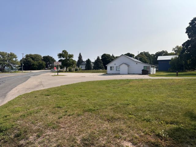 More Photos Of 12323 Maple St, Bear Lake Storefront Retail Residential For Sale