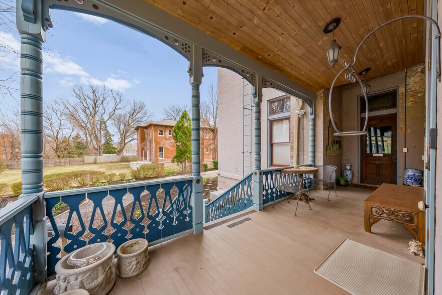 More Photos Of 809 Hall St, Saint Joseph Hospitality For Sale