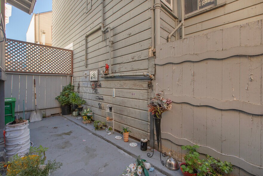 More Photos Of 3021 22nd St, San Francisco Apartments For Sale