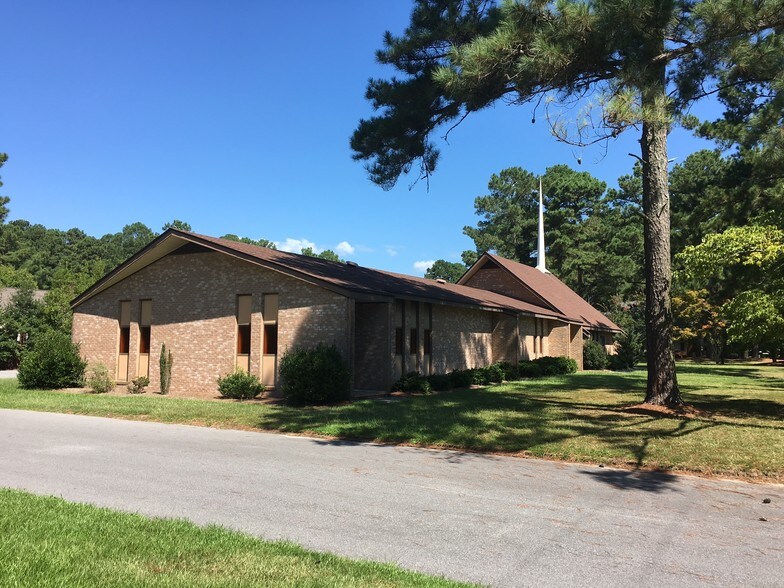 Primary Photo Of 1701 Windsor Rd, Kinston Religious Facility For Sale