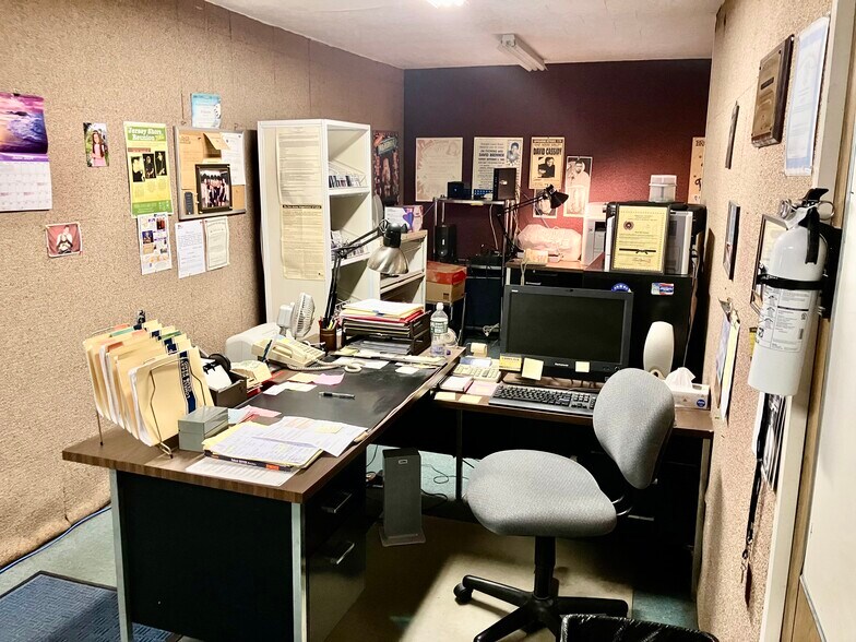 More Photos Of 141 Dunbar Ave, Fords Specialty For Sale