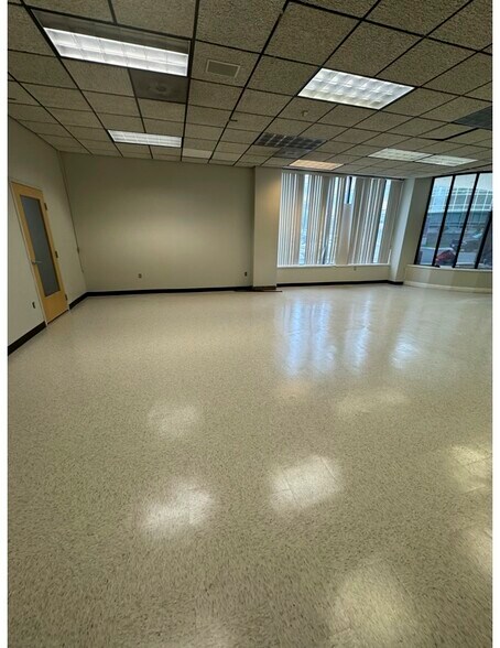 More Photos Of 438-442 Chestnut St, Springfield Freestanding For Sale