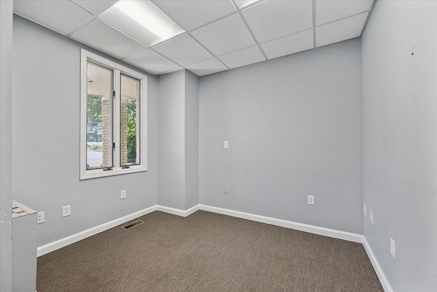 More Photos Of 159 Us Highway 46, Rockaway Office For Lease