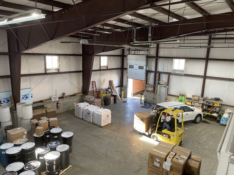 More Photos Of 190 Swan St, Providence Warehouse For Lease