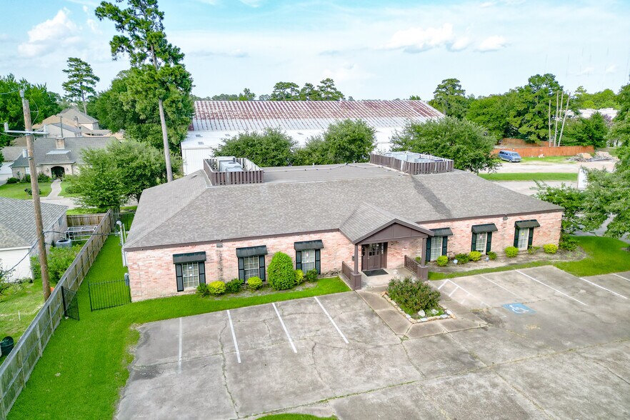 More Photos Of 14741 Pebble Bend Dr, Houston Loft Creative Space For Lease